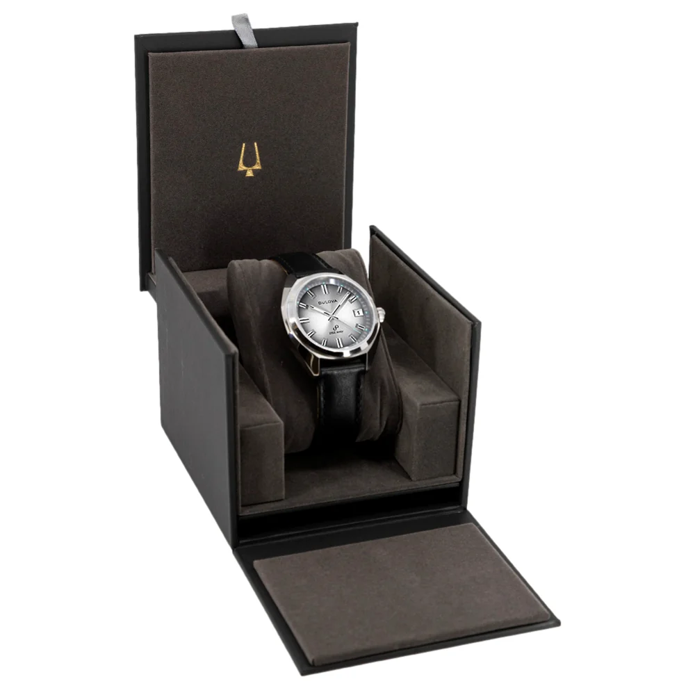 Bulova Men's 96B414 Jet Star Quartz - Image 9