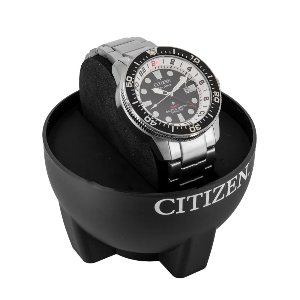 Citizen BJ7110-89F Promaster Super Titanio GMT Eco-Drive - Image 9