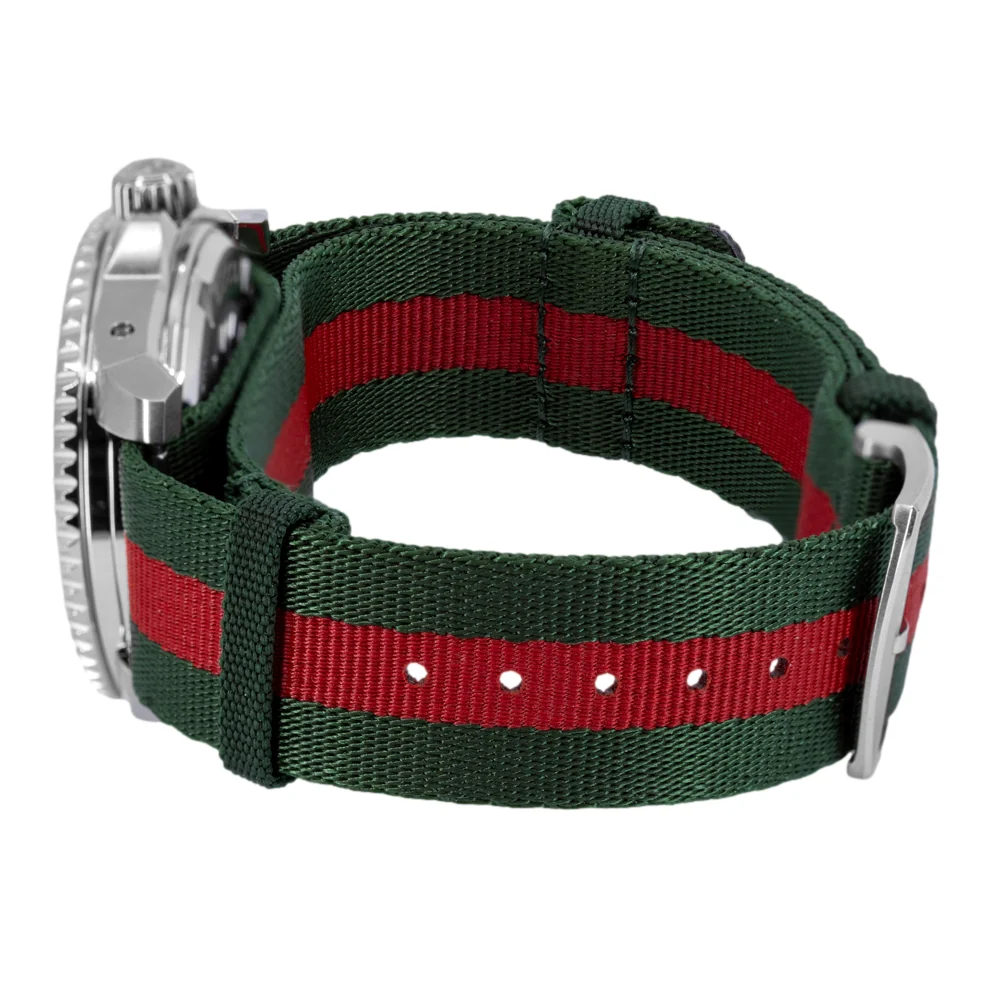 Gucci Men's YA136364 Dive 40mm Automatic - Image 4