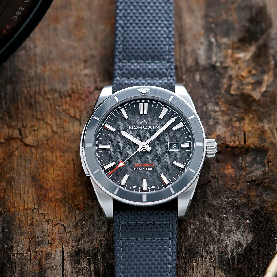 Norqain Men's N1000C03A/G101 10GC.20S Adventure Sport Watch - Image 4