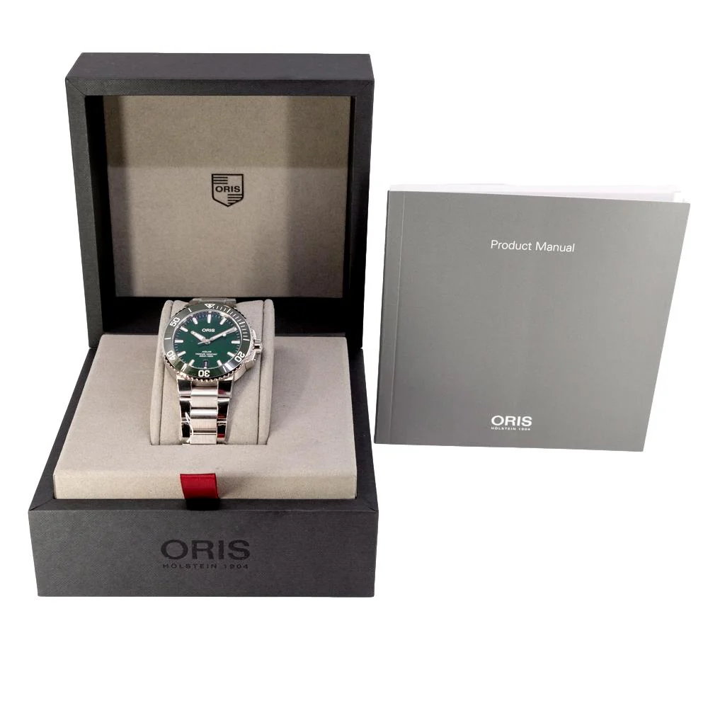 Oris 01 733 7732 4157-07 8 21 05PEB Aquis  Green Dial Watch - Image 7