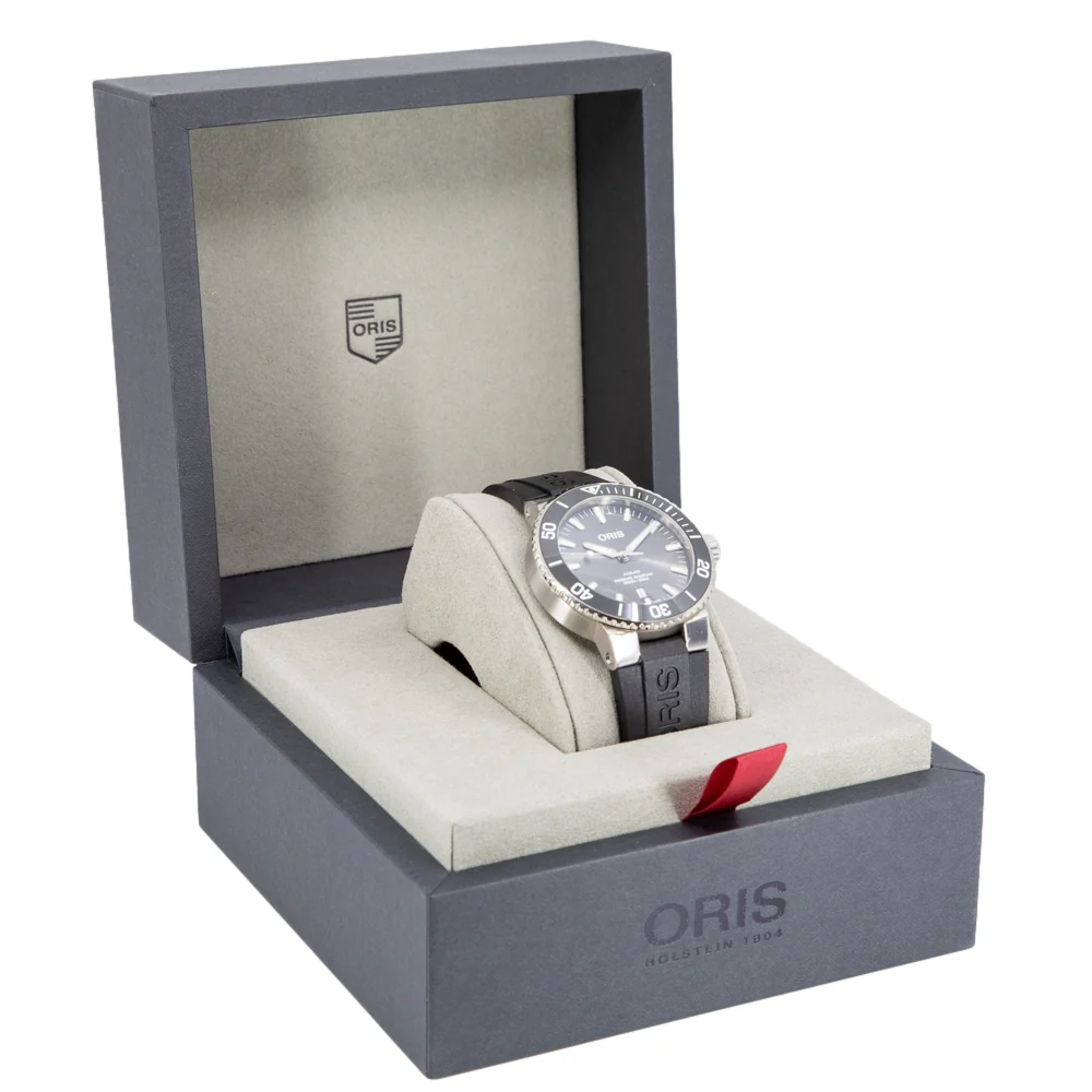 Oris Men's 01 733 7730 7153-07 4 24 64TEB Aquis Titanium - Image 9