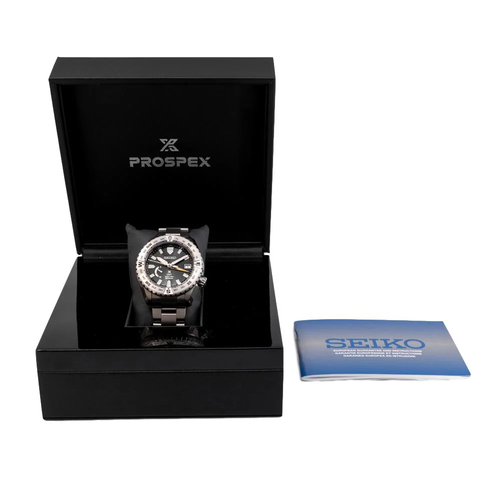 Seiko Men's SNR025J1 Prospex GMT 200m Watch - Image 9