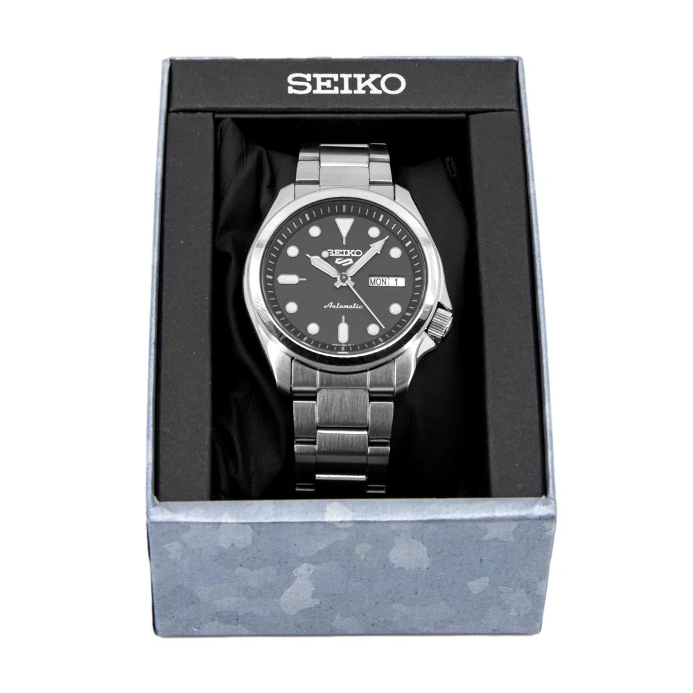 Seiko Men's SRPE55K1 Sports Black Dial Watch - Image 7