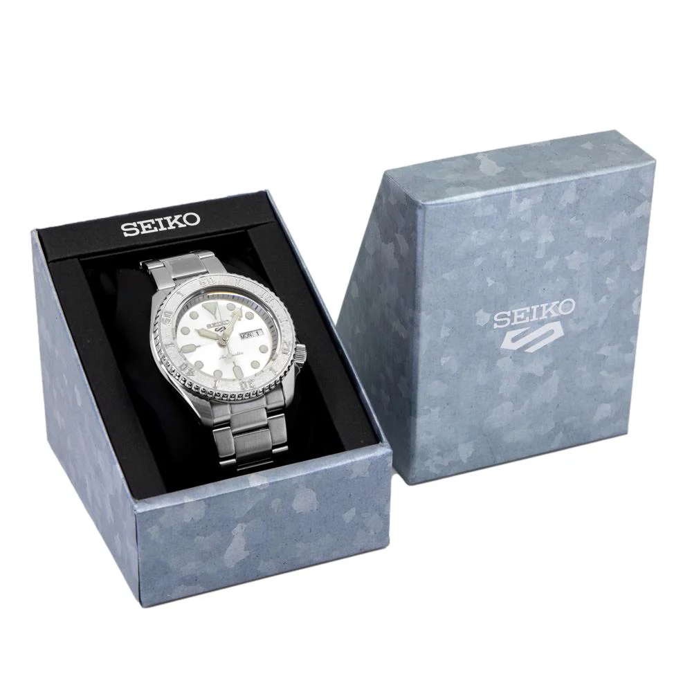 Seiko Men's SRPE71K1 Sports Silver Dial Watch - Image 11