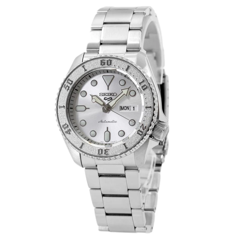 Seiko Men's SRPE71K1 Sports Silver Dial Watch - Image 2